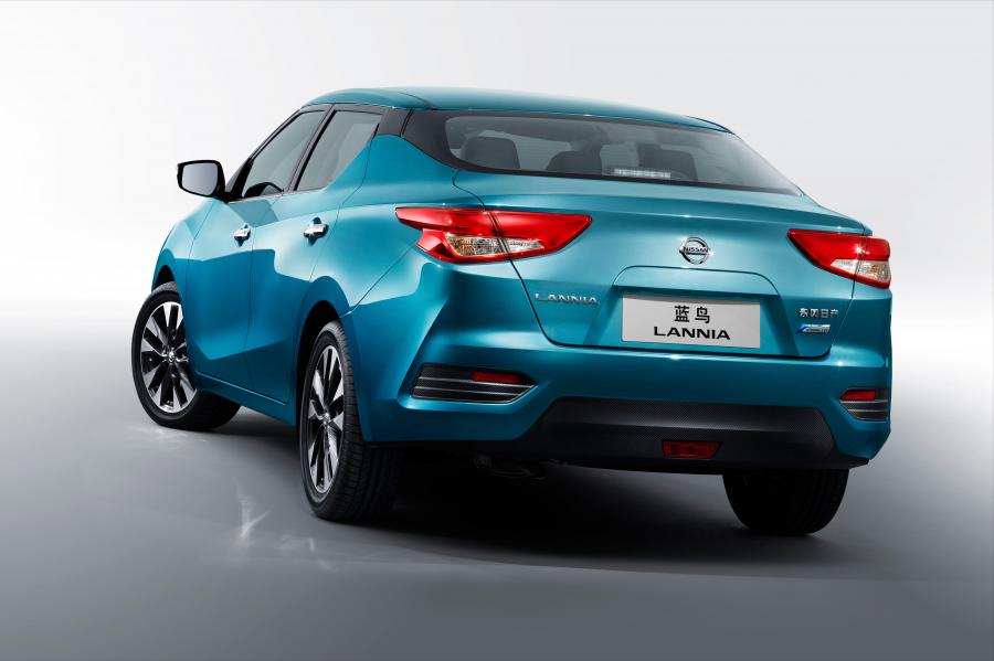  Nissan Lannia 2015 года  (фото 10 из 20)
